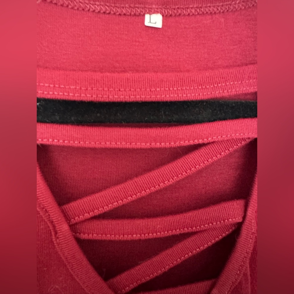 NWOT* SHEIN Elegant Red Women's Top with Crisscross Detail- Size Large - Picture 3 of 3